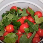 как засолить помидоры в кастрюле