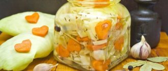 Очень вкусная капуста кусочками на зиму в банке этап 1